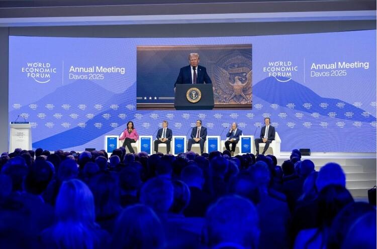 WEF 2025 – Трамп заявил о намерении обратиться к Саудовской Аравии и ОПЕК с просьбой снизить цены на нефть.