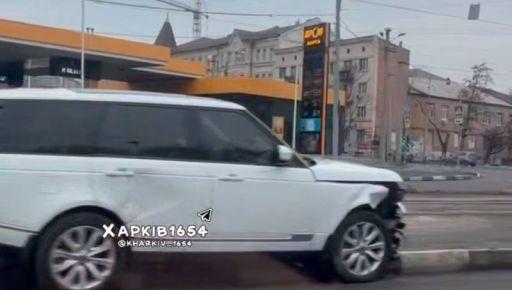 A car crash occurred on a bridge in Kharkiv, according to social media reports.